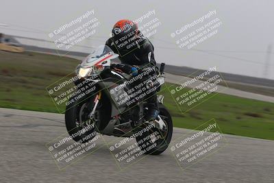 media/Nov-30-2025-TrackDaz (Sun) [[d8b22663df]]/A Group/Session 4 (Wheelie Bump)/